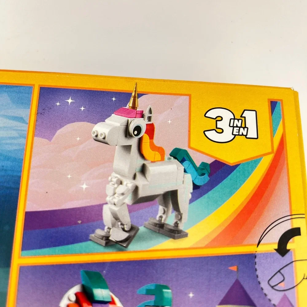 LEGO 31140 Magical Unicorn Creator Rainbow 3-in-1 145 Pcs Magical Creatures